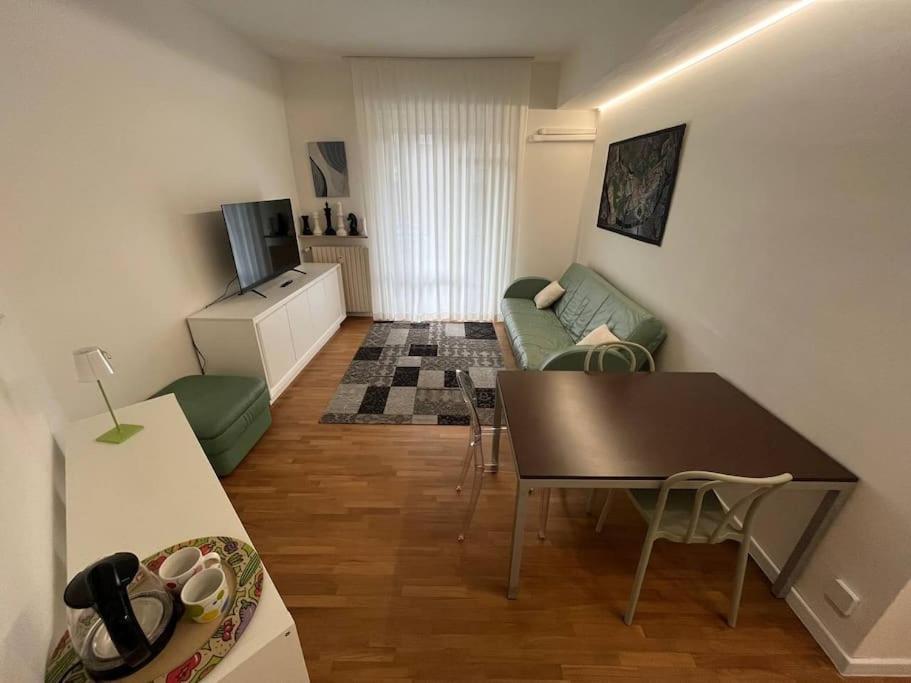 Appartamento Spazioso In Centro Piacenza Exteriér fotografie